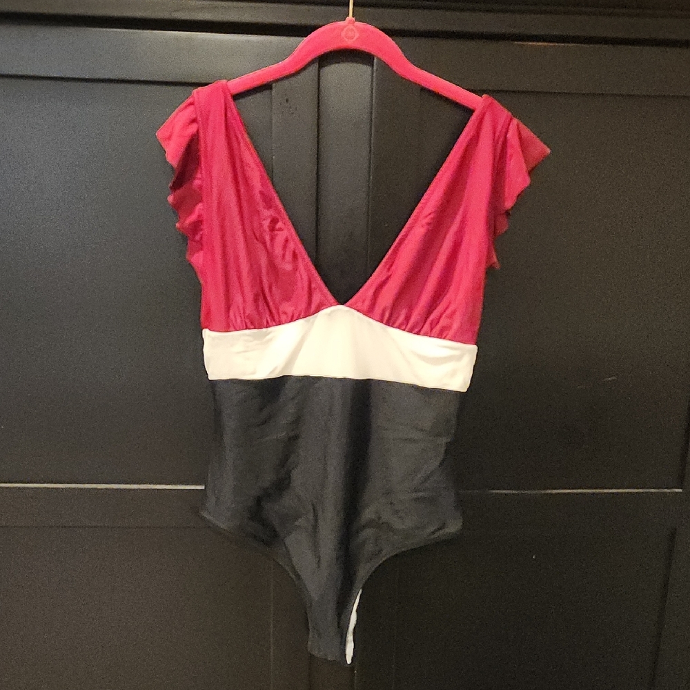 Cupshe SZ L Red/White/Black One Piece Swimsuit